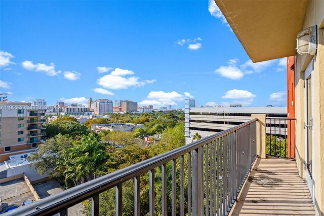 3410 Coral Way 904, Miami, FL 33145