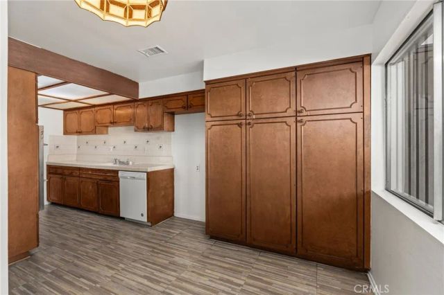 2011 W Katella 3, Anaheim, CA 92804