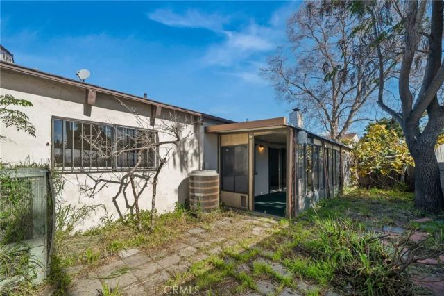 2011 W Katella 3, Anaheim, CA 92804