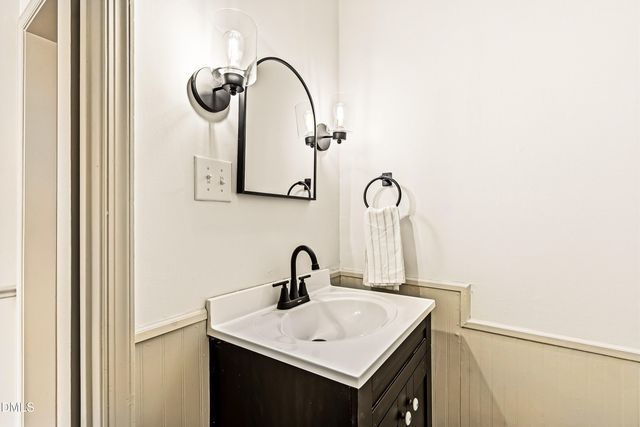 1134 Manchester Drive, Cary, NC 27511