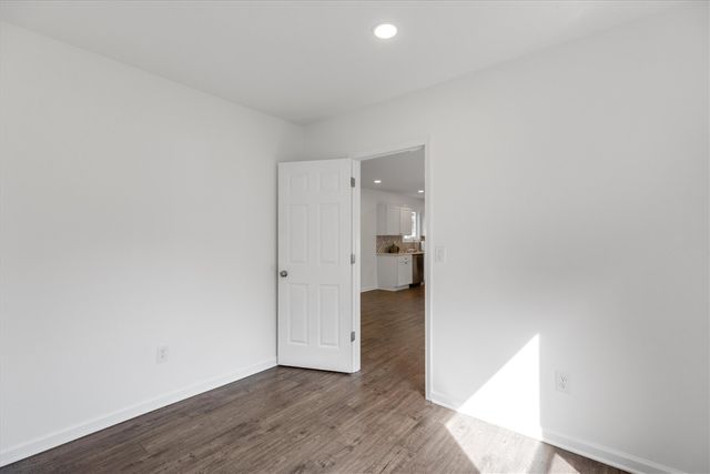 9755 Portage Trail, White Lake, MI 48386