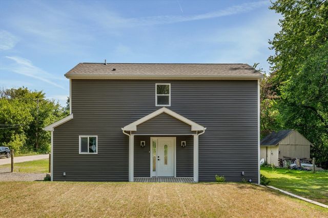 9755 Portage Trail, White Lake, MI 48386