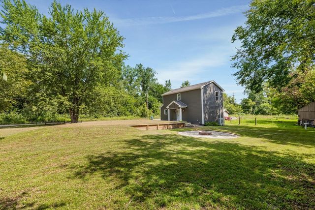9755 Portage Trail, White Lake, MI 48386