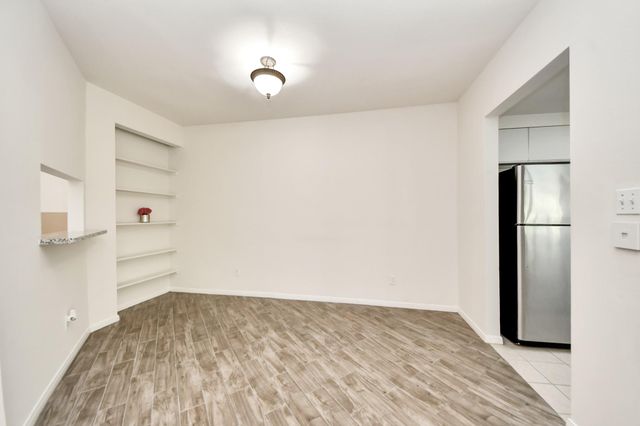 4144 Greystone Way 609, Sugar Land, TX 77479