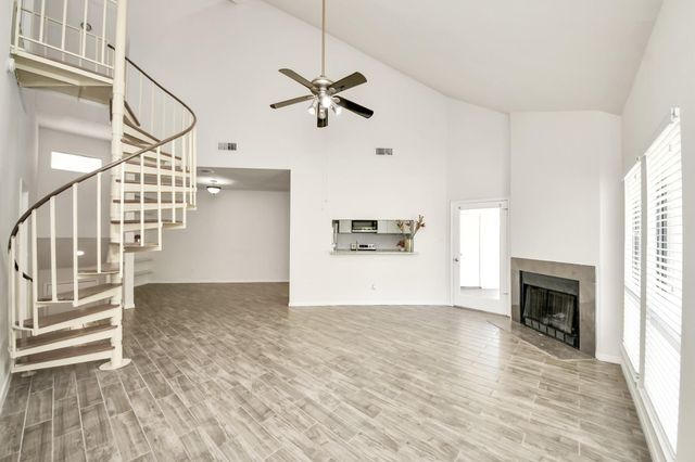4144 Greystone Way 609, Sugar Land, TX 77479