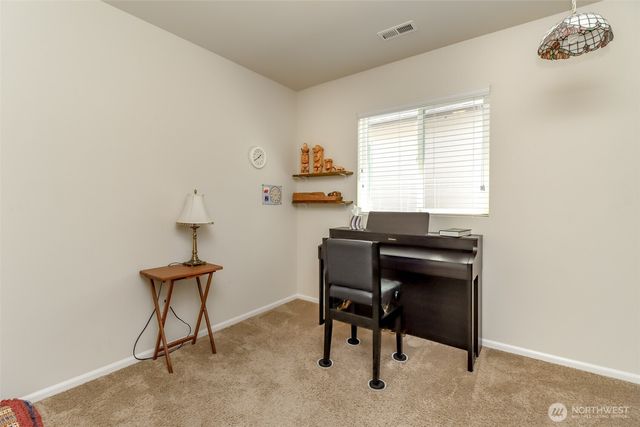 1201 27th Street NW, Puyallup, WA 98371