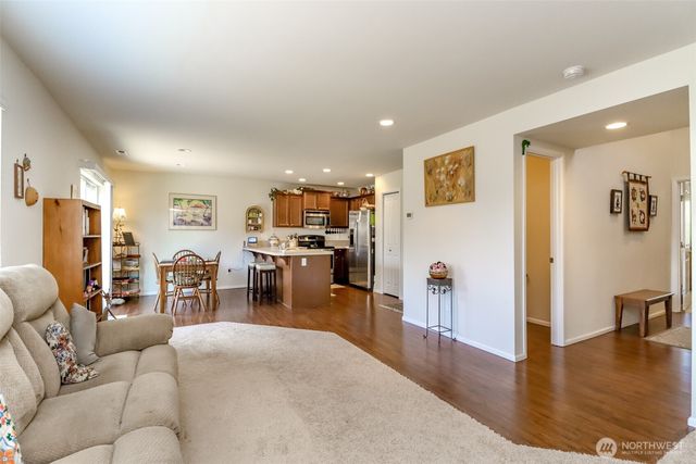 1201 27th Street NW, Puyallup, WA 98371