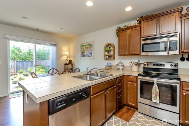 1201 27th Street NW, Puyallup, WA 98371