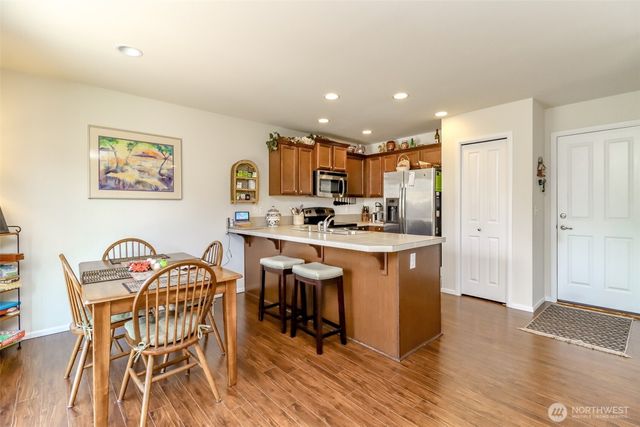1201 27th Street NW, Puyallup, WA 98371