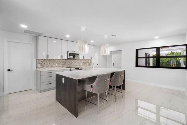 1200 SW 8th Street, Boca Raton, FL 33486