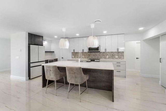 1200 SW 8th Street, Boca Raton, FL 33486