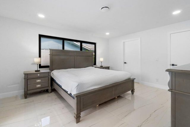 1200 SW 8th Street, Boca Raton, FL 33486