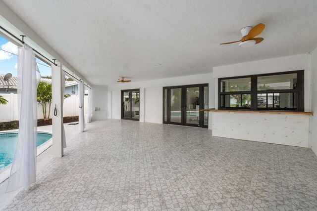 1200 SW 8th Street, Boca Raton, FL 33486