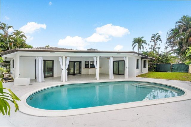 1200 SW 8th Street, Boca Raton, FL 33486