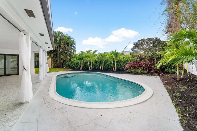 1200 SW 8th Street, Boca Raton, FL 33486