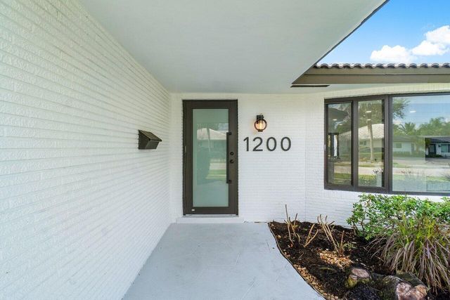 1200 SW 8th Street, Boca Raton, FL 33486