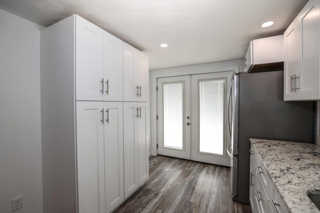 11 Ash Street, Londonderry, NH 03053