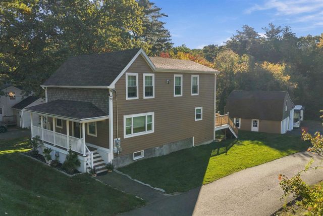 11 Ash Street, Londonderry, NH 03053