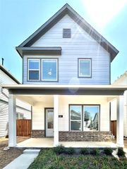 1830 Green Oaks Boulevard 611, Arlington, TX 76006