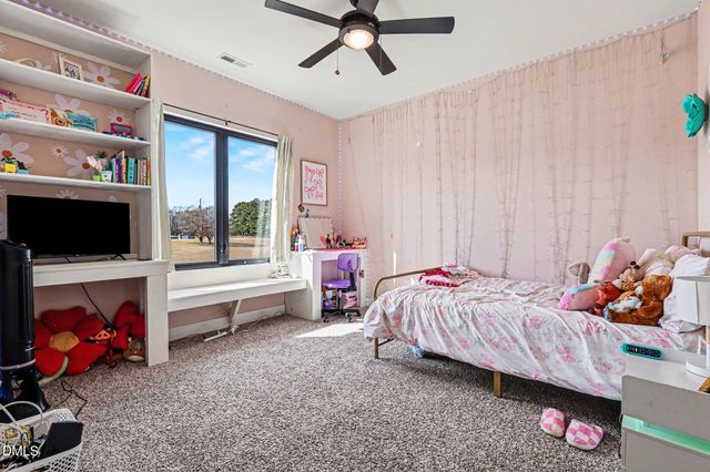 7839 Raleigh Road, Benson, NC 27504