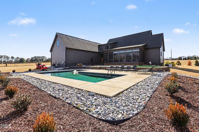 7839 Raleigh Road, Benson, NC 27504