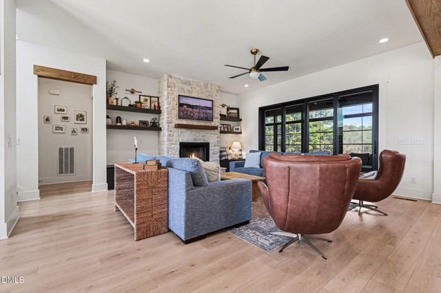 7839 Raleigh Road, Benson, NC 27504