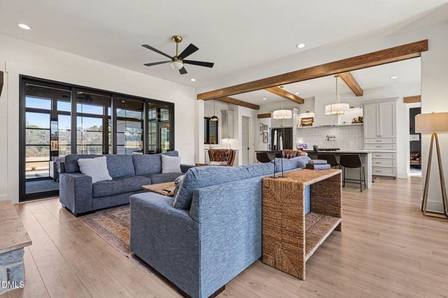 7839 Raleigh Road, Benson, NC 27504