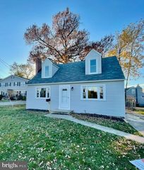 423 INGLESIDE AVE, Baltimore, MD 21228