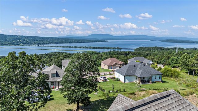 49 Castle Rock Drive, Russellville, AR 72801