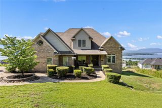 49 Castle Rock Drive, Russellville, AR 72801