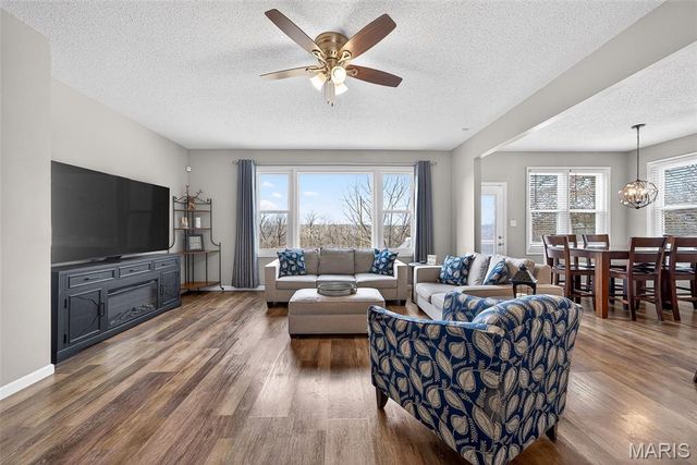 211 England Drive, O'fallon, MO 63366