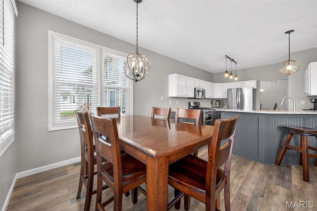 211 England Drive, O'fallon, MO 63366