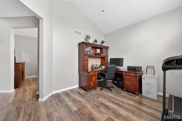 211 England Drive, O'fallon, MO 63366