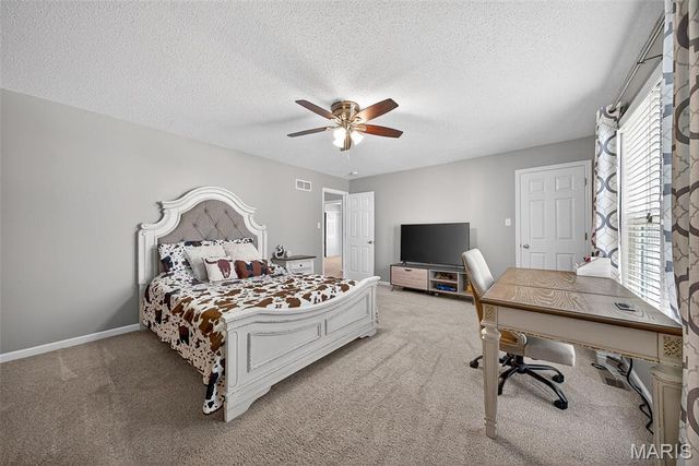 211 England Drive, O'fallon, MO 63366