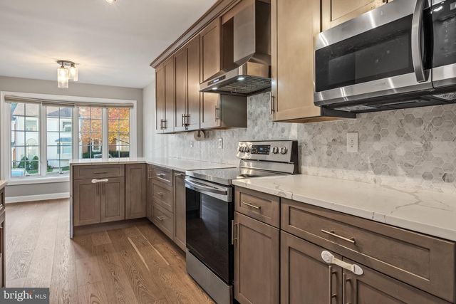 6620 ROSECROFT PL, Falls Church, VA 22043