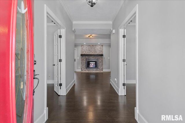 804 FAIRFAX Court, Springfield, IL 62702