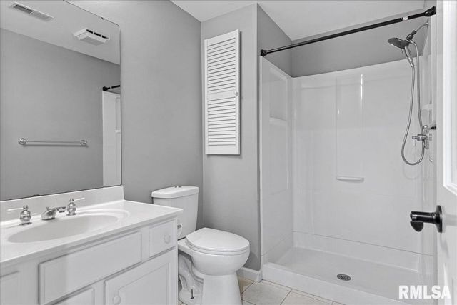 804 FAIRFAX Court, Springfield, IL 62702