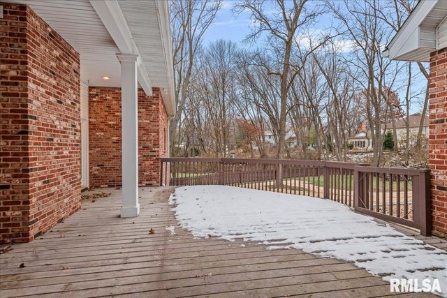 804 FAIRFAX Court, Springfield, IL 62702