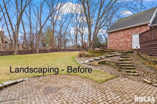 804 FAIRFAX Court, Springfield, IL 62702