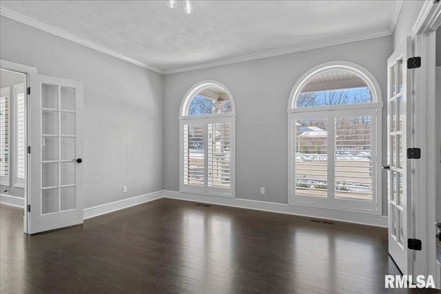 804 FAIRFAX Court, Springfield, IL 62702