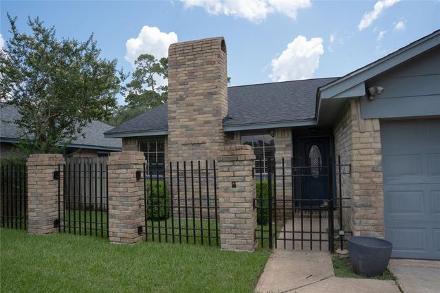 19526 Leaning Timbers Drive, Humble, TX 77346