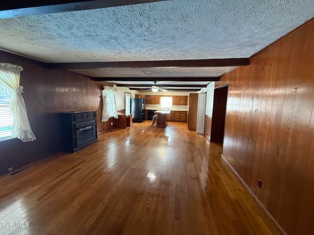 451 Race Street, Elizabethton, TN 37643
