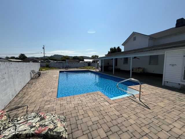 451 Race Street, Elizabethton, TN 37643