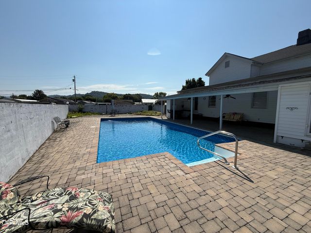 451 Race Street, Elizabethton, TN 37643