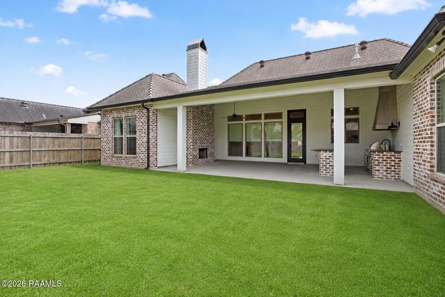 604 Ember Grove Crossing, Lafayette, LA 70508