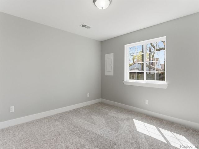 1005 Lakeview Street, Waterford Charter Township, MI 48328