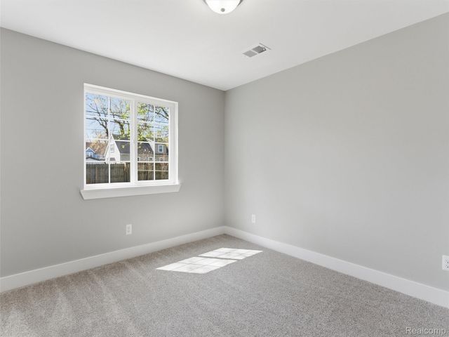 1005 Lakeview Street, Waterford Charter Township, MI 48328