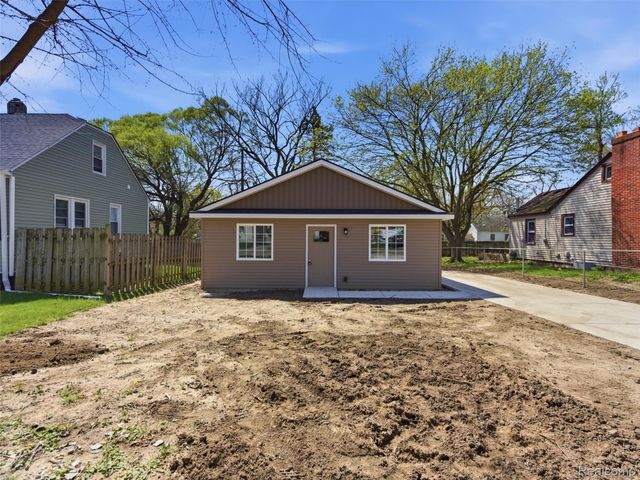 1005 Lakeview Street, Waterford Charter Township, MI 48328
