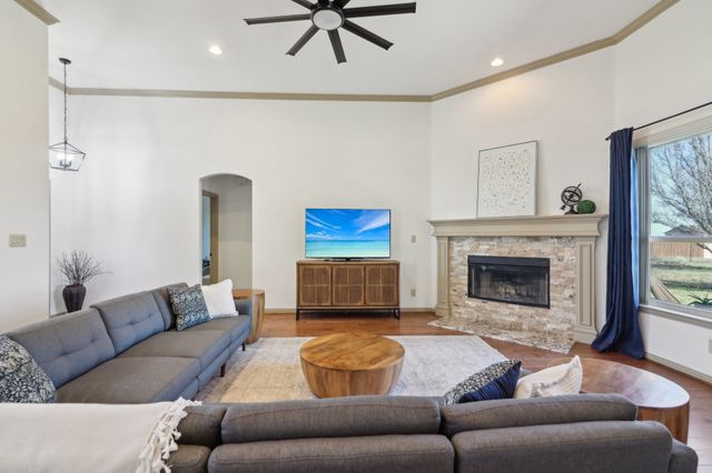 4116 Fm 813, Waxahachie, TX 75165