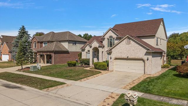 21559 Waverly Drive, Macomb, MI 48044